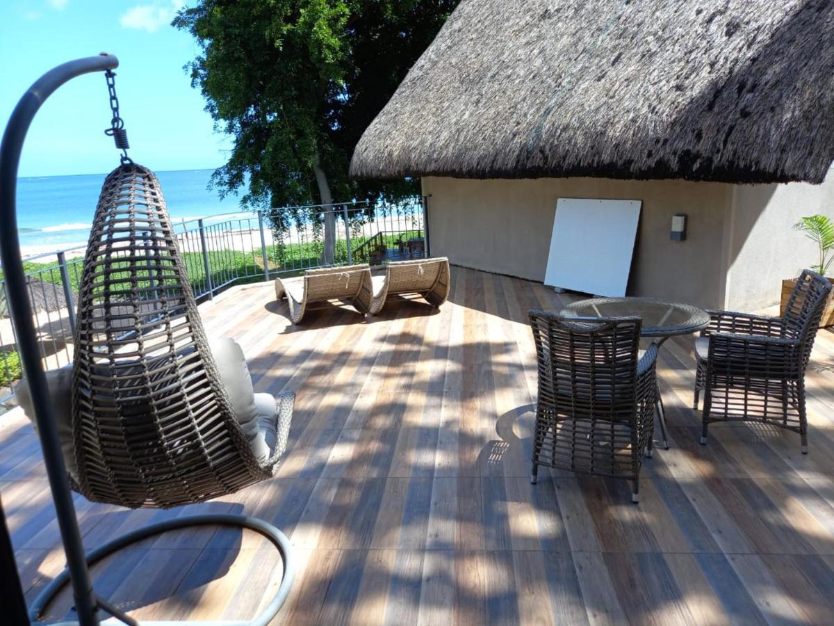 Beachfront Villa By M&H Tamarin Esterno foto
